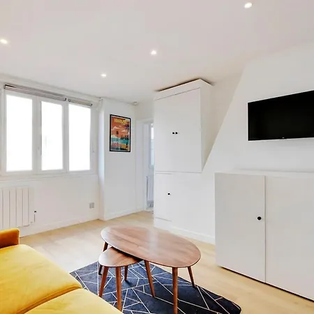Cosy Au Parc Des Buttes Chaumont Apartment