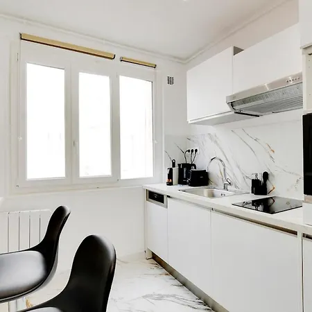 Cosy Au Parc Des Buttes Chaumont Apartment *